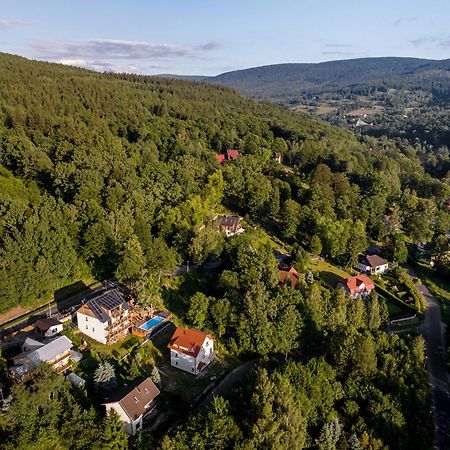 Apartamenty Larice - Podgrzewany Basen, Balia I Sauna Swieradow-Zdroj Luaran gambar