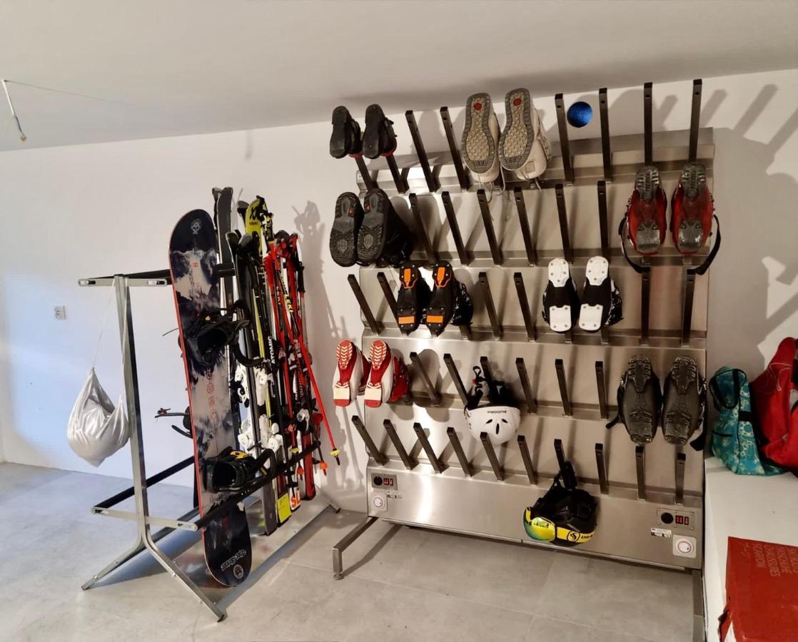 Apartamenty Larice - Podgrzewany Basen, Balia I Sauna Swieradow-Zdroj Luaran gambar