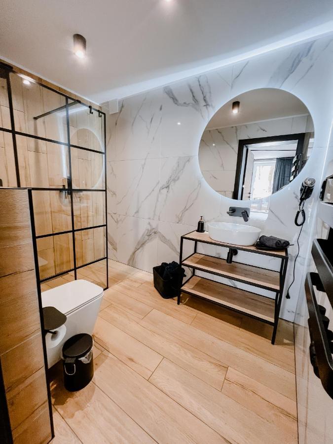Apartamenty Larice - Podgrzewany Basen, Balia I Sauna Swieradow-Zdroj Luaran gambar