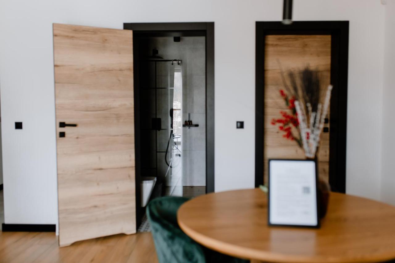 Apartamenty Larice - Podgrzewany Basen, Balia I Sauna Swieradow-Zdroj Luaran gambar