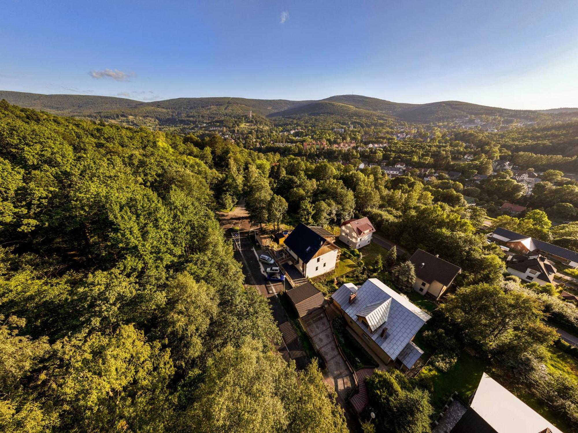 Apartamenty Larice - Podgrzewany Basen, Balia I Sauna Swieradow-Zdroj Luaran gambar