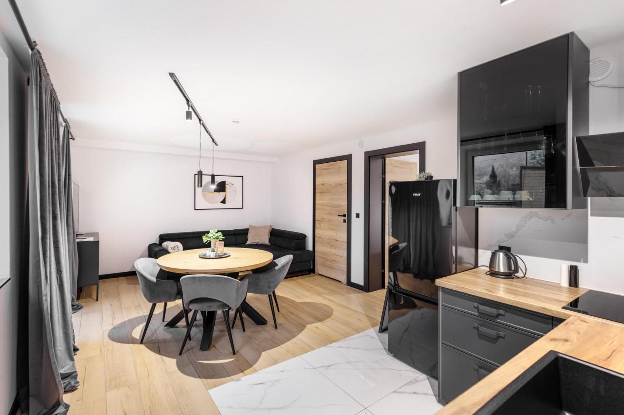 Apartamenty Larice - Podgrzewany Basen, Balia I Sauna Swieradow-Zdroj Luaran gambar